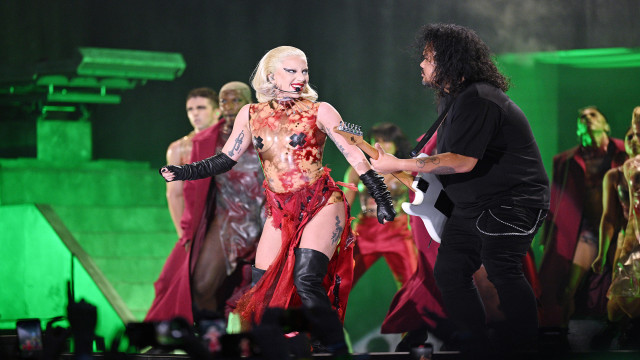 Watch Lady Gaga: Live in London Online