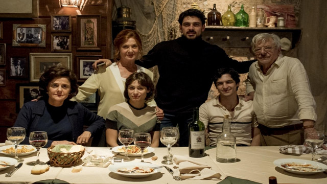 Watch Duetto Online