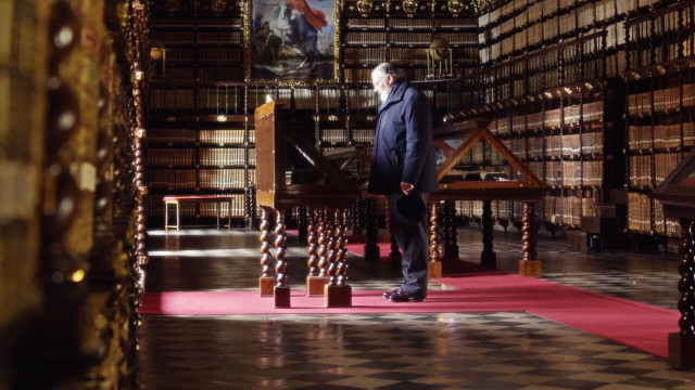 Watch Comuneros Online