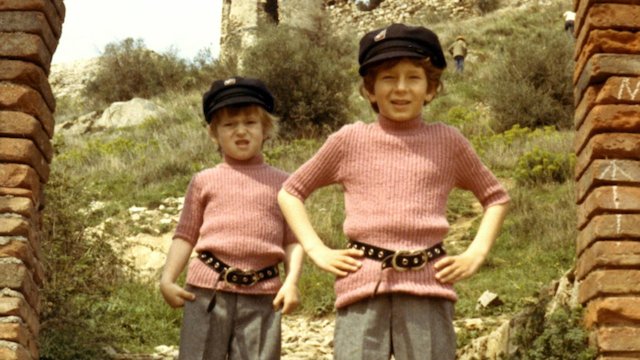 Watch Seven Dumpsters and a Corpse Online