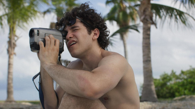 Watch Fallen Fruit Online