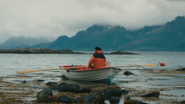 Watch One Day in Hadsel Online