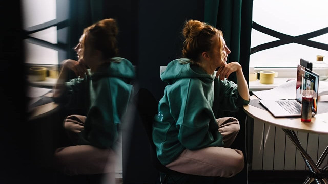 Watch Stay Online Online