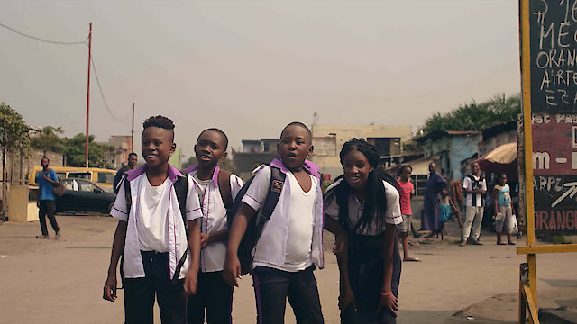 Watch Alone In a Strange World Online