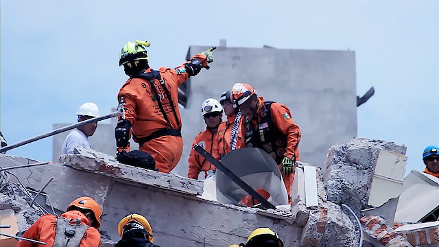 Watch 1985: Heroes Among Ruins Online