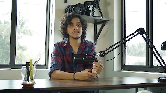 Watch Shoestring Spectacle Online