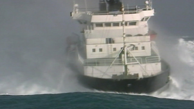 Watch When Nature Strikes Back: Freak Waves Online