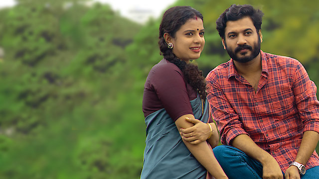 Watch Innalekal Thalirkkumbol Online