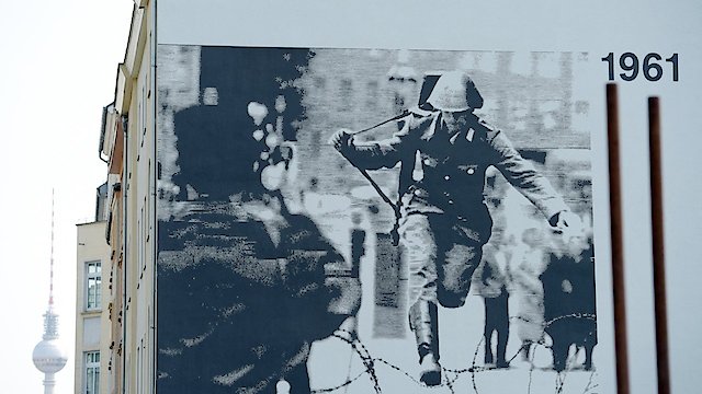 Watch The Wall: A World Divided Online