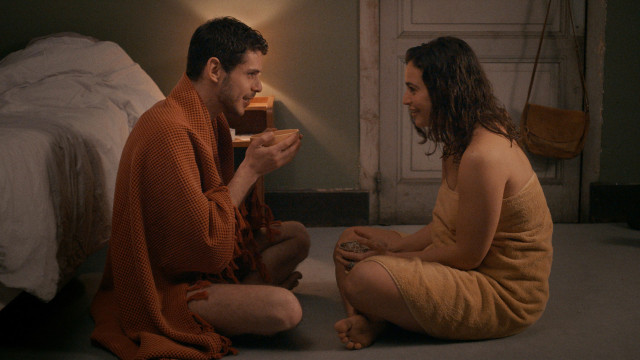 Watch The Night Belongs to Lovers Online