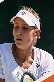 Sol Ailin Larraya Guidi - Elizara Yaneva