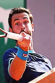 S. Gonz