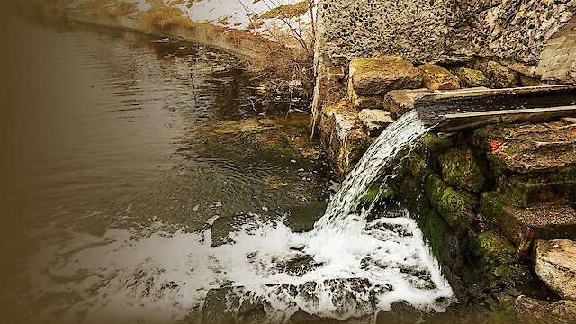 Watch Poisoned Water Online