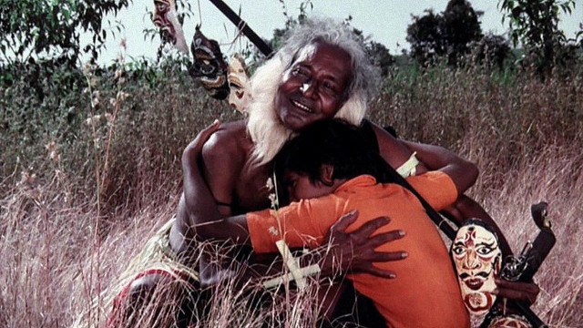 Watch Kummatty Online