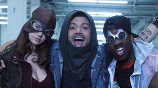 Watch Super High Online