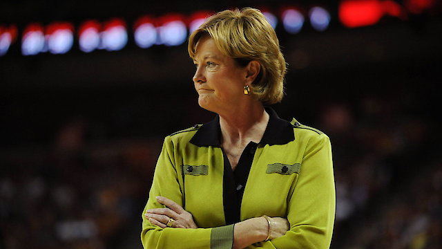 Watch Breaking Glass: The Pat Summitt Story Online
