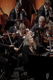 Martha Argerich Performs Beethoven