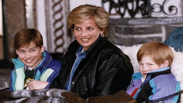 Watch Diana: The Legend and the Legacy of a Princess Online