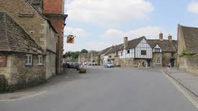 Watch The Perfect English Village Online