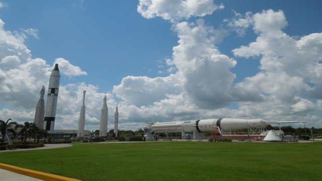 Watch Modern Times Wonders KENNEDY SPACE CENTER Online