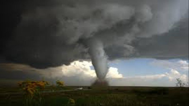 Watch Chasing Killer Storms Online