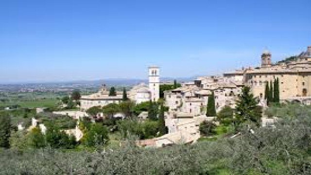 Watch Assisi: Home of St. Francis Online