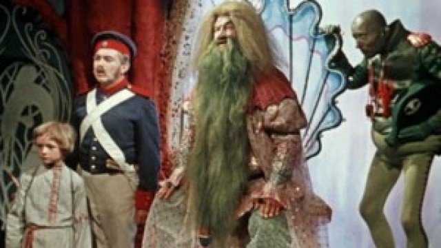 Watch Maria the Wonderful Weaver Online