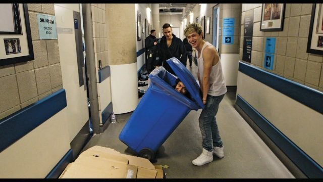 Watch One Direction: Reaching for the Stars Online