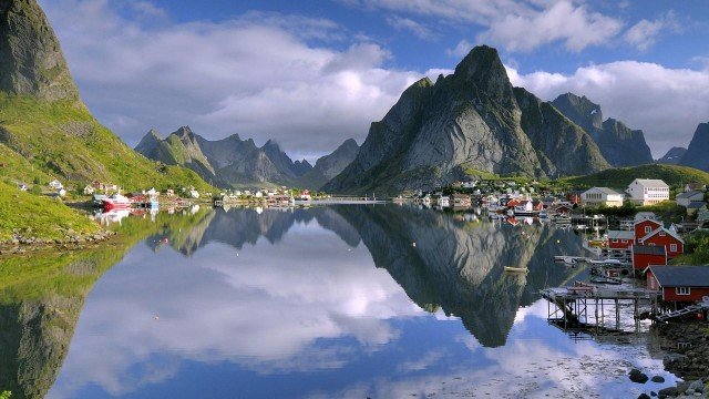 Watch Nature Wonders: Lofoten Online
