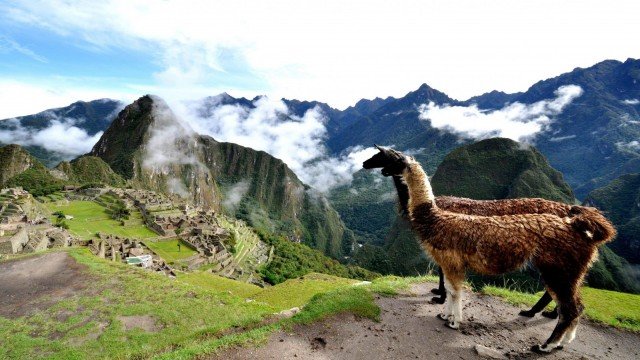 Watch The Greatest Journeys on Earth: Peru - Journeys to the Golden Cities Online