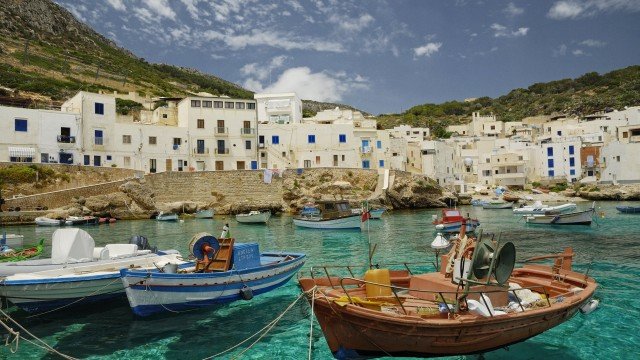 Watch Discover the World: Sicily Online