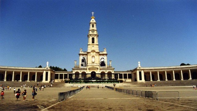 Watch Pilgrimages Of Europe: Fatima Online