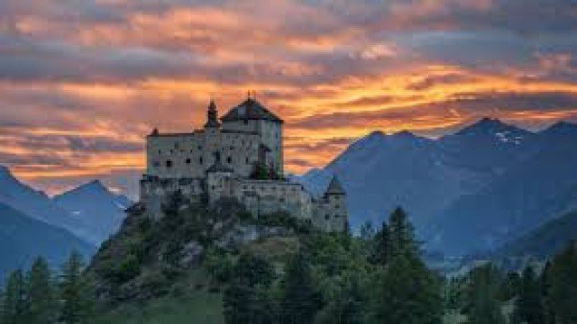 Watch Naxos Scenic Musical Journeys: Switzerland - Die Schweiz, La Suisse, Svizzera, Sviara, Mountains, Lakes, Waterfalls Online