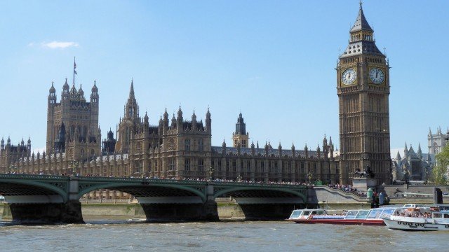 Watch Naxos Scenic Musical Journeys: England - London, Westminster, Greenwich Online