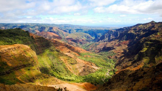 Watch Nature Wonders: Waimea Canyon Online