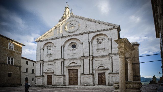 Watch Global Treasures: Pienza - Tuscany, Italy Online