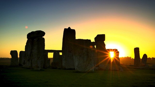 Watch Global Treasures: Stonehenge Online
