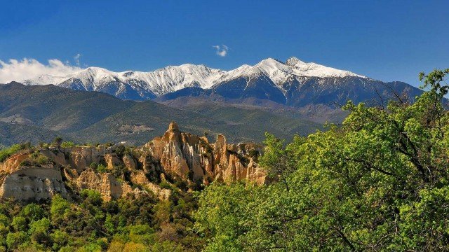 Watch Back Roads of Europe: Pyrenees- Roussillon, France Online