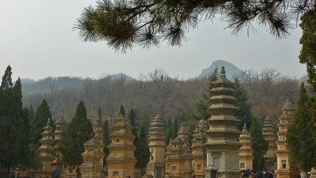 Watch Famous Temples and Monasteries in China: The Shaolin Temple Online