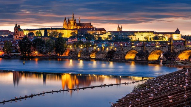 Watch Vista Point: Praha Online
