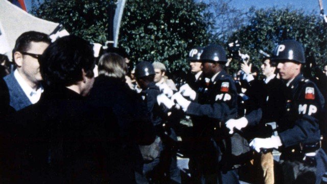 Watch Sixth Side of the Pentagon Online