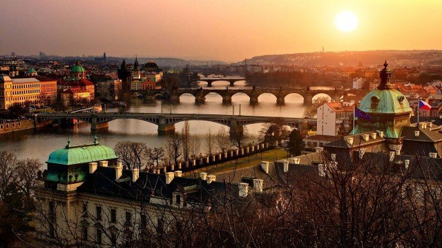 Watch Naxos Scenic Musical Journeys: Prague - A Musical Tour of the City's Past and Present Online
