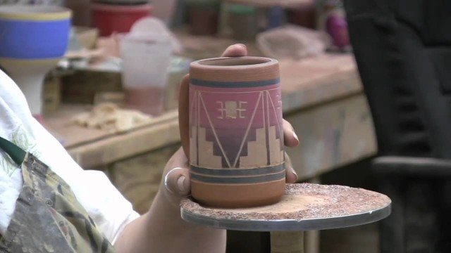 Watch Hopi Pottery: A Handmade Heritage Online
