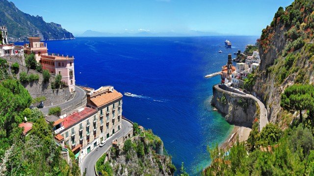 Watch On Tour Exploring the Extraordinary: Amalfitana Online