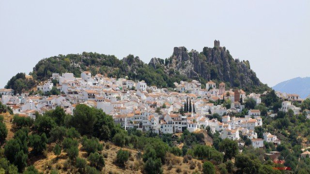 Watch On Tour... Route Of The White Town Exploring The White Villages Of Andalusia Online