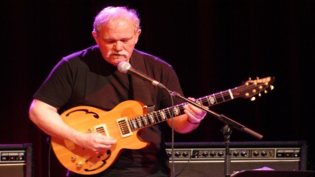 Watch Live at the Village Vanguard: John Abercrombie Quartet Online