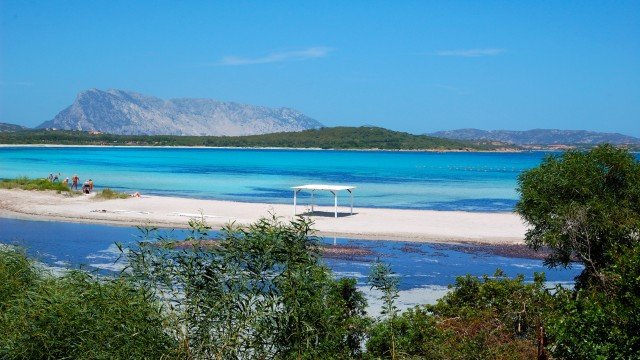 Watch Exploring Horizons Land of the Giants - San Teadoro Sardinia, Italy Online