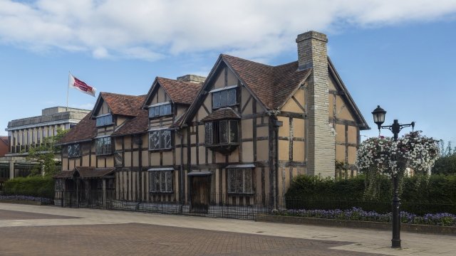 Watch Shakespeare's Stratford Upon Avon Online
