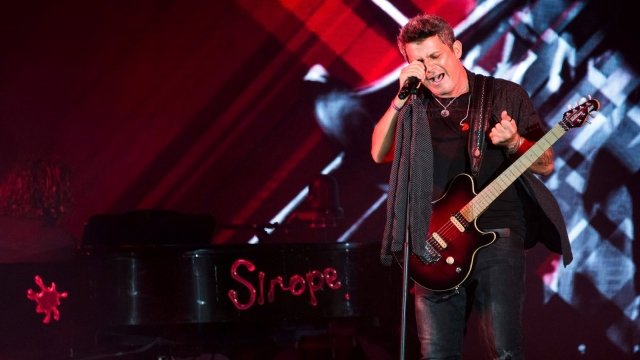 Watch Alejandro Sanz: Sirope Vivo Online