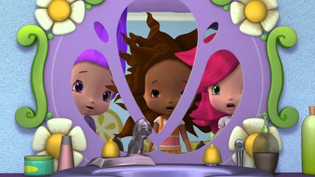 Watch Strawberry Shortcake: Puttin' On the Glitz Online
